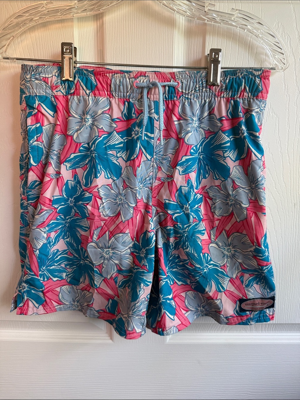 Boys Vineyard Vines Swim Shorts Medium 12/14